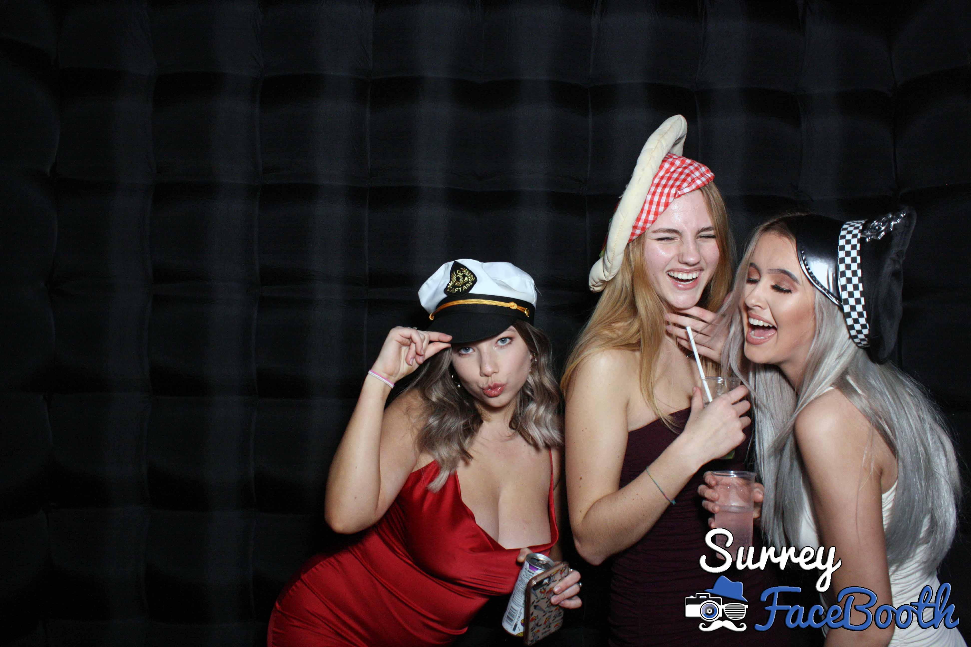 Lucy's 18th Birthday | View more photos from the event at galleries.surreyfacebooth.co.uk/u/Surrey-FaceBooth/Lucys-18th-Birthday
